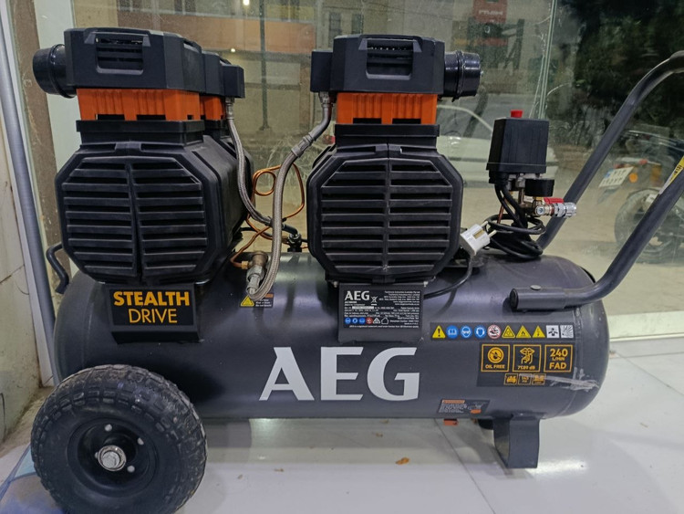 کمپرسور هوای سایلنت استوک AEG مدل AC3060S است